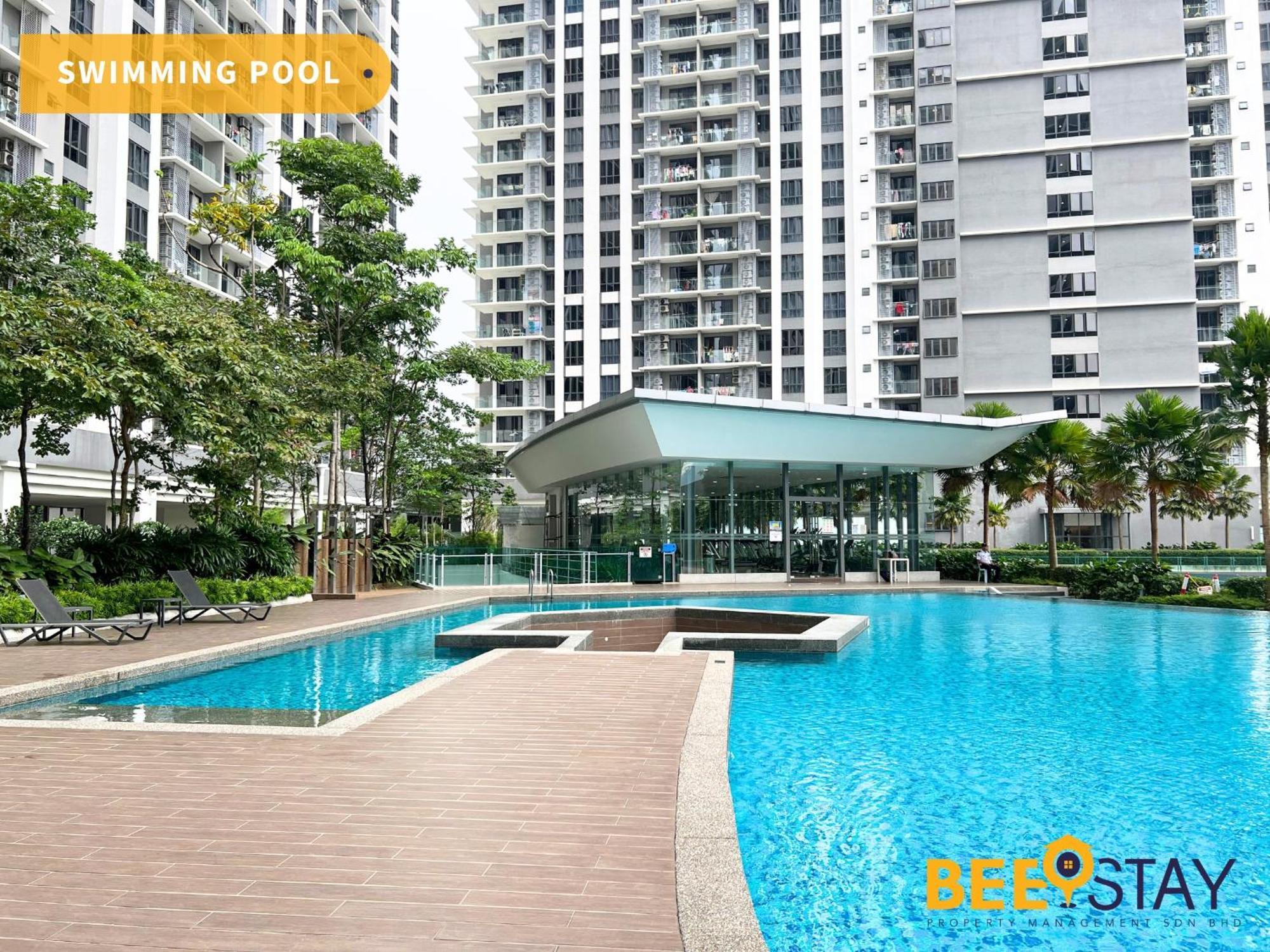 United Point Pool View 8 Pax Walking Distance To Mall Pangsapuri Kuala Lumpur